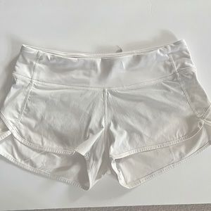 Lululemon run speed short size 6